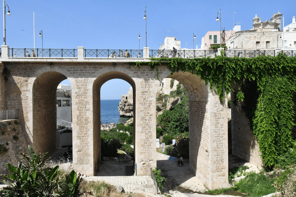 polignano-a-mare-ponte-borbonico-lama-monachile