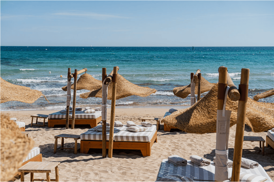 Beach club in Salvetti, Puglia Beach club in Salvetti, Puglia
